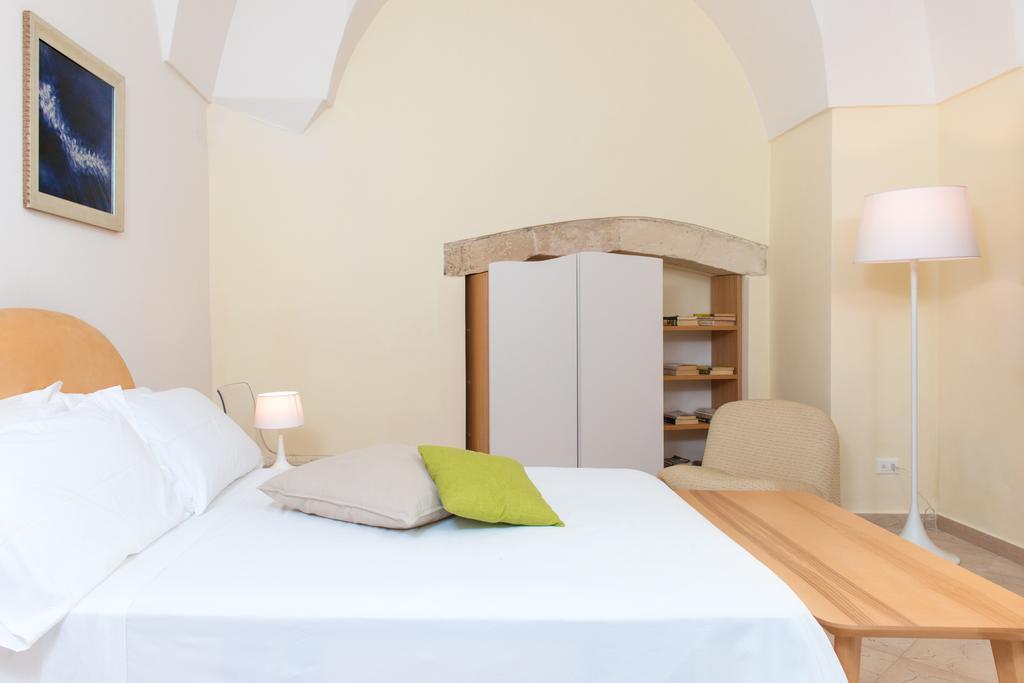 לצ'ה Suite Palace Castromediano מראה חיצוני תמונה